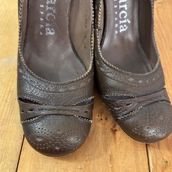 Pedro Garcia Leather Pumps 4” Mary Jane Style SZ 8 US, Euro 39,Round Toe Cute - Picture 7 of 8